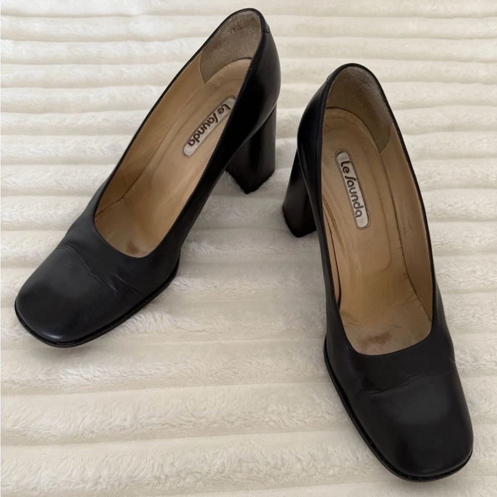 Le saunda Classic Black Women's Heels size 38